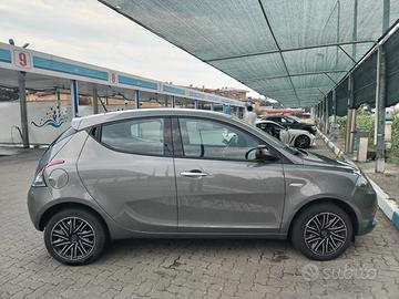 Lancia Ypsilon 1.0 FireFly Hybrid Gold 34000KM