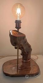 Lampada da Tavolo Artigianale in Legno di Ulivo -