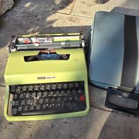 Macchina da scrivere Olivetti Lettera 32