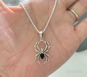 Collana con ciondolo Ragno