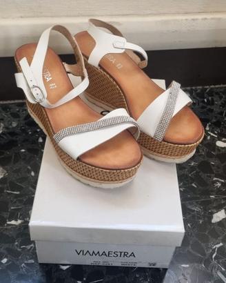 Sandali zeppa bianchi in vera pelle
