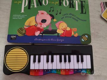 libro musicale con pianola
