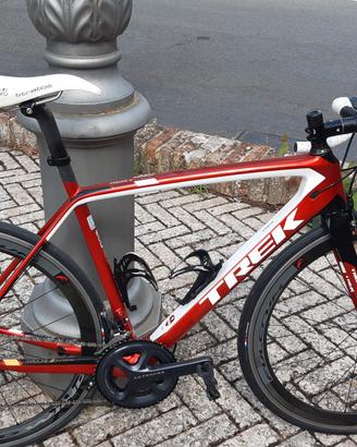 trek madone six series