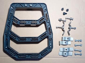 Piastra Givi universale per bauletto