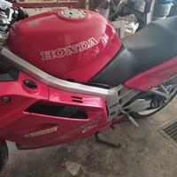 Honda VFR 750