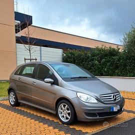 MERCEDES CLASSE B 180 - DIESEL