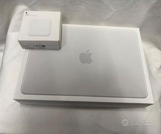 MacBook Neo 13’ A18 Touch id 512 Sigillato +Carica