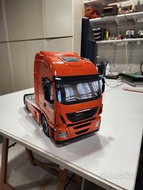 Modellino scala 1:12 Iveco Stralis 500 e6