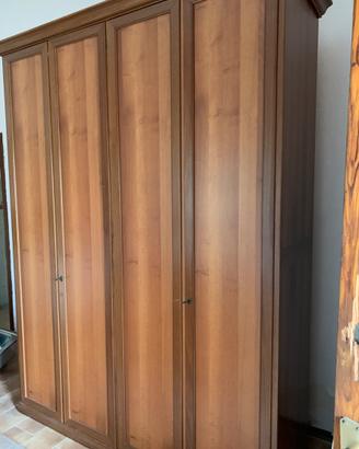 Armadio in legno