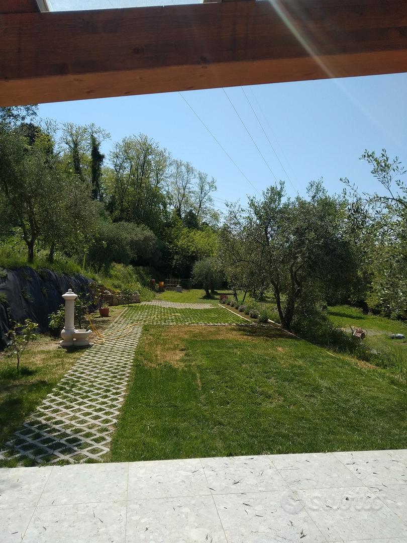casetta abitabile 70 mq su 10000 mq - Altro