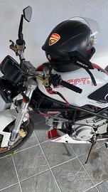 Ducati monster 600