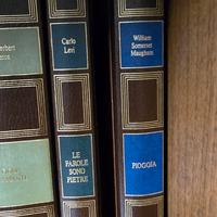 collana di Libri Mondadori
