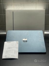 MacBook Air 13”  M2 256GB