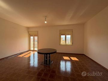 Michelangelo: via P. Scaglione. Quadrilocale con p