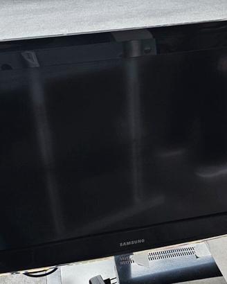TV Samsung LE32A457C1D compreso carrello porta TV
