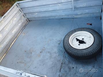Carrello appendice in buono stato