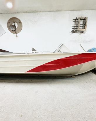 Motoscafo in alluminio