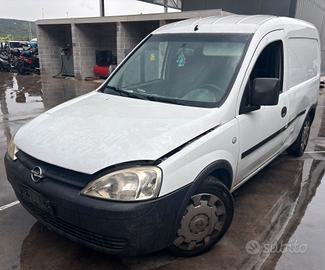 OPEL COMBO per ricambi usati