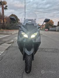 scooter t max 560  2023