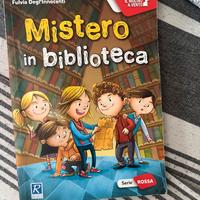 misterio in biblioteca