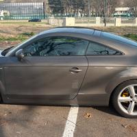 Audi TT 1.8 TFSI S-line