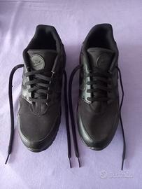 scarpa da ginnastica uomo. 