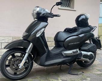 Scarabeo 500ie Light