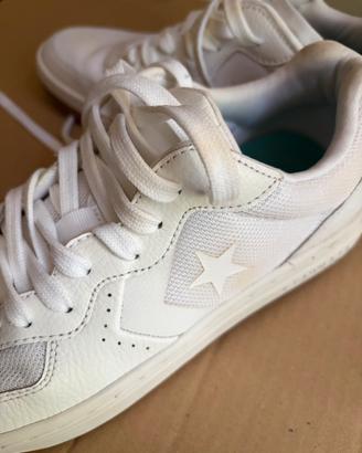 Converse sneackers total white