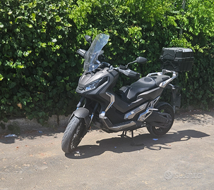 Honda x-adv 750