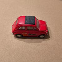 Modellino Fiat 500 rossa