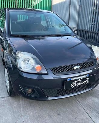 FORD Fiesta + 1.2 16V 5p.