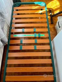 Rete con doghe in legno regolabili