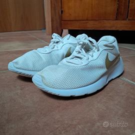 Nike  donna 37.5 bianche con virgola oro