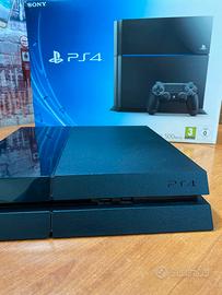 🎮 Sony PS4 Slim 500GB + 2 controller + 4 giochi