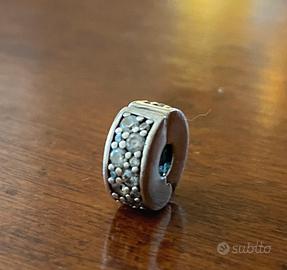 Charm pandora argento