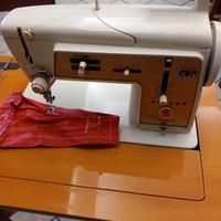 Macchina da cucire Singer anni 60