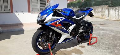 Gsx r 750