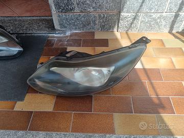 fari anteriori ford focus  mk3 berlina 2011 