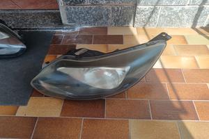 fari anteriori ford focus  mk3 berlina 2011 