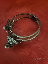 Bracciale con perle bianche ,tipo oro antico,