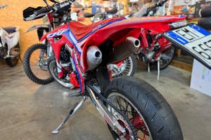 Honda crf motard doppio scarico