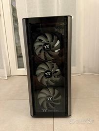 Case thermaltake RGB 4 ventole ATX  con SSD e HDD