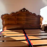 Contorno letto stile barocco