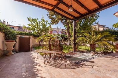Villa trifamiliare - Ciampino