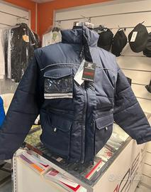 Giacca multi tasche con badge smanicabile