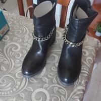 scarpa da.donna elegante Lara biani