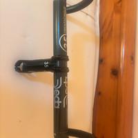 Manubrio deda 35 in carbonio mis 44 piu attacco