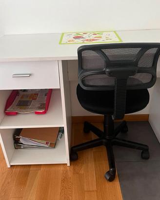 Scrivania con Sedia