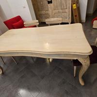 Tavolo provenzale in legno 