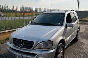 MERCEDES ML270 AUTOCARRO
